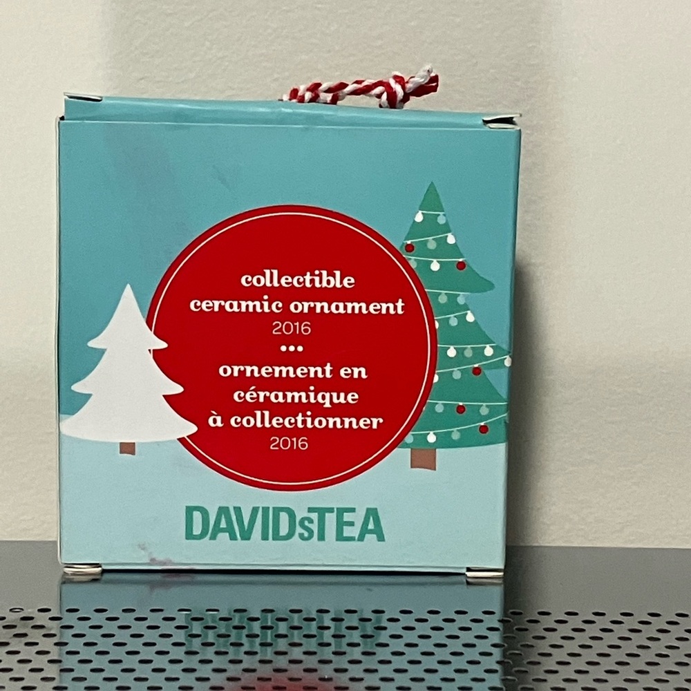 DavidsTea Christmas Tree Ornament Decoration with Skiing Mouse 2016